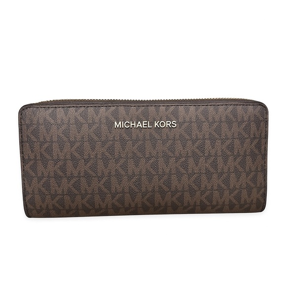 MICHAEL KORS
Jet Set Travel Large Logo Quarter-Zip Wallet🩵 - Picture 1 of 7